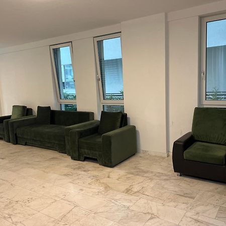 Dominic 2 Beds 1 Sofa Parking Pool Apartament By Alezzi Nord10 Apartment Navodari Luaran gambar