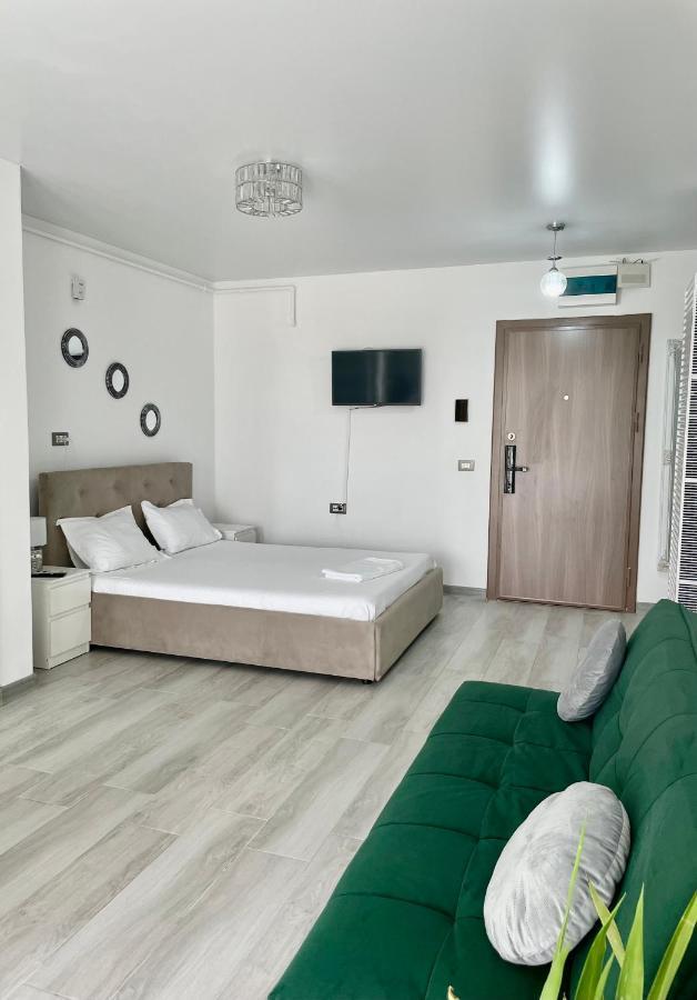 Dominic 2 Beds 1 Sofa Parking Pool Apartament By Alezzi Nord10 Apartment Navodari Luaran gambar