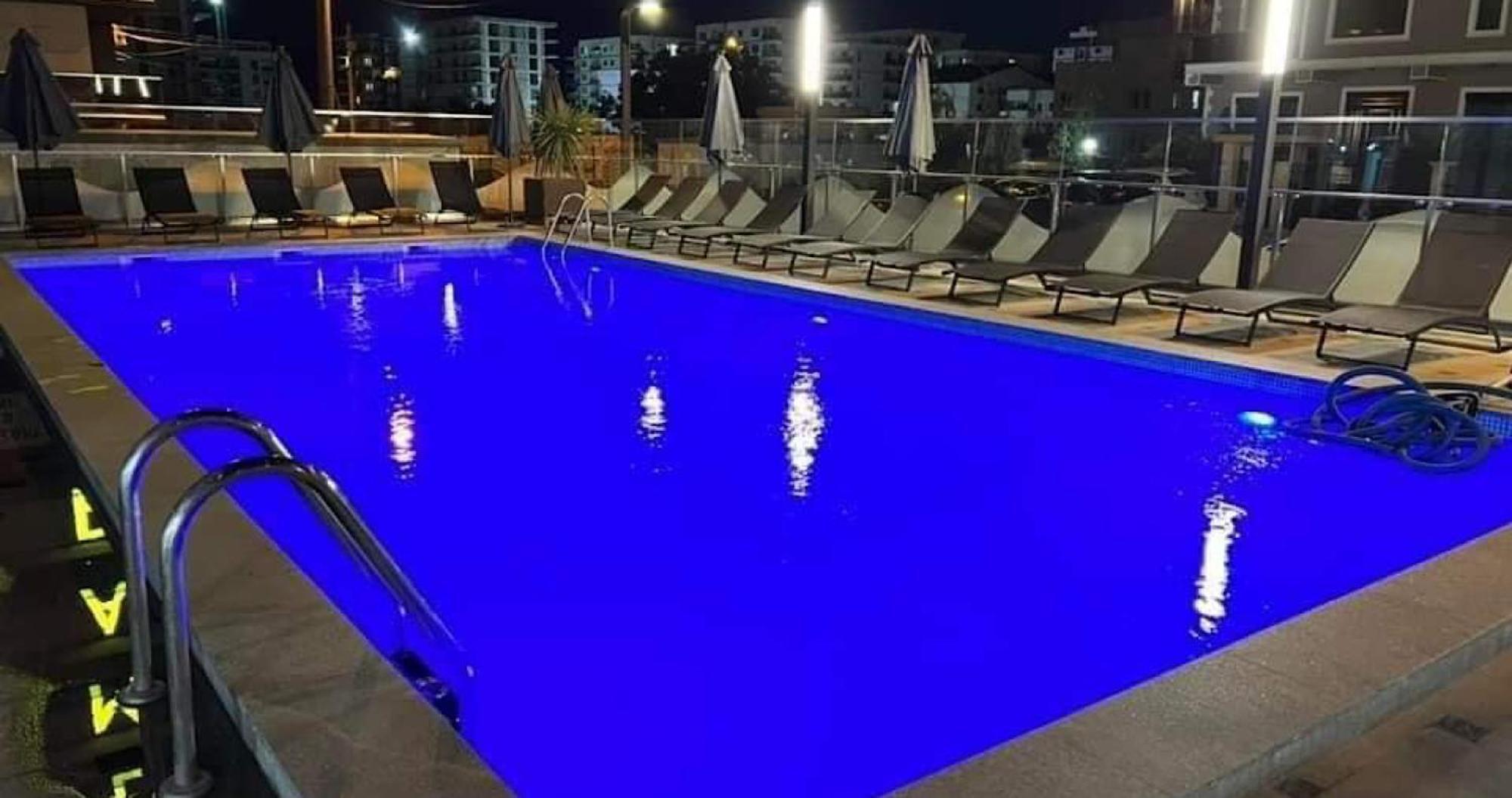 Dominic 2 Beds 1 Sofa Parking Pool Apartament By Alezzi Nord10 Apartment Navodari Luaran gambar
